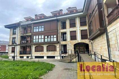 Flat for sale in Sarón, Cantabria. 