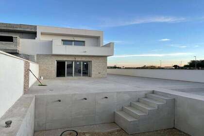 House for sale in Daya Nueva, Alicante. 