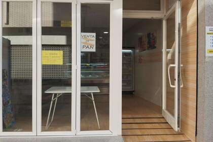 Commercial premise for sale in Benicarló, Castellón. 