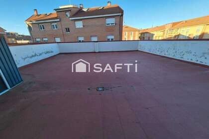 Apartment for sale in San Andrés del Rabanedo, León. 