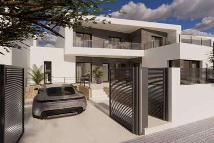 House for sale in Dolores, Alicante. 