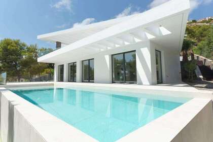 House for sale in Altea, Alicante. 