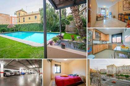 Flat for sale in Sevilla. 