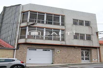 Gebouwen verkoop in Vilagarcía de Arousa, Pontevedra. 
