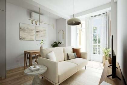 Flat for sale in Sevilla. 