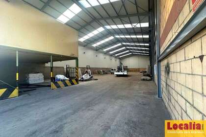 Warehouse in Ganzo, Cantabria. 