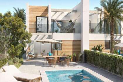 Townhouse for sale in Alfaz del pi / Alfàs del Pi, Alicante. 