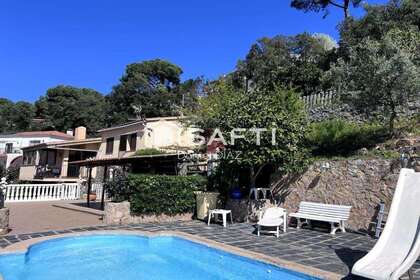 House for sale in Malgrat de Mar, Barcelona. 