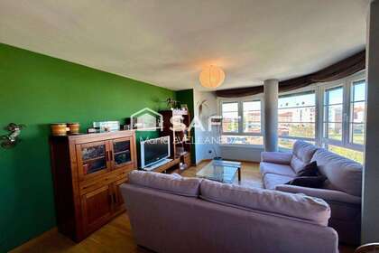 Duplex for sale in Valencia de Don Juan, León. 