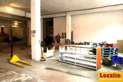 Handelspanden verkoop in Torrelavega, Cantabria. 