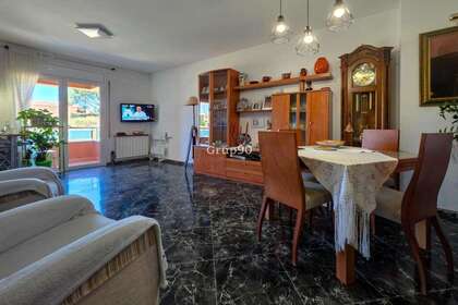 Flat for sale in Alcarràs, Lérida (Lleida). 