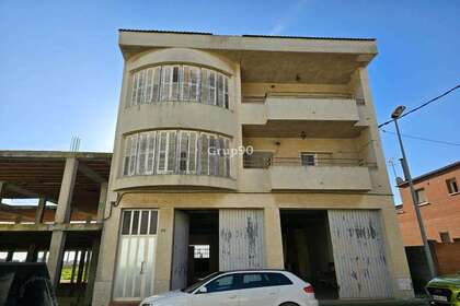 Haus zu verkaufen in Alguaire, Lérida (Lleida). 
