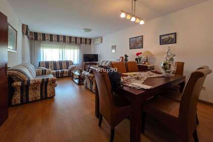 Flat for sale in Alguaire, Lérida (Lleida). 