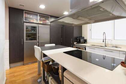 Flat for sale in Barcelona. 