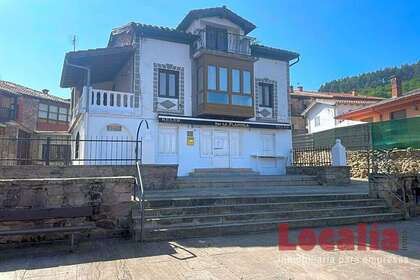 House for sale in Cartes, Cantabria. 