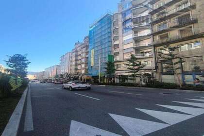 平 进入 Vigo, Pontevedra. 