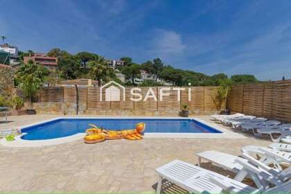 Huse til salg i Malgrat de Mar, Barcelona. 