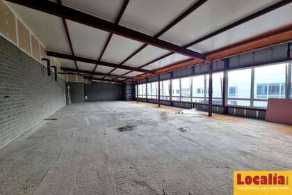Office in Revilla  de Camargo, Cantabria. 
