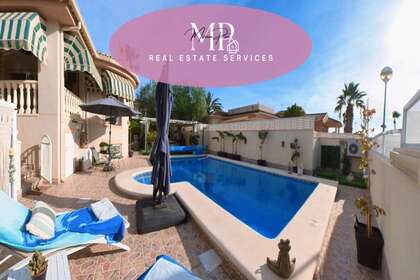 House for sale in Benijófar, Alicante. 