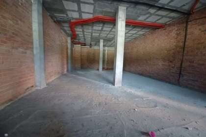 Commercial premise for sale in San luis de sabinillas, Málaga. 