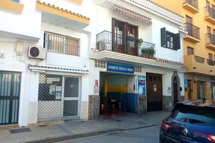 Commercial premise for sale in San luis de sabinillas, Málaga. 