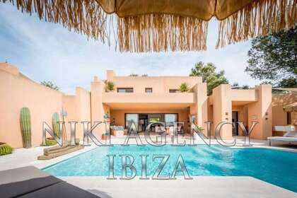 House for sale in San José / Sant Josep de Sa Talaia, Baleares (Illes Balears), Ibiza. 