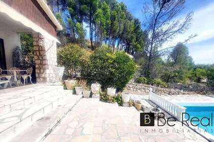 House for sale in Chinchón, Madrid. 