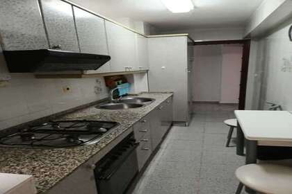 Flat for sale in Tarragona. 