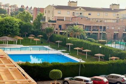 Flat for sale in Sevilla. 