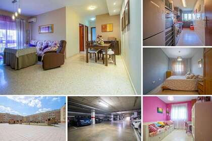 Flat for sale in Sevilla. 