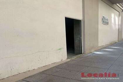 Commercial premise for sale in Santander, Cantabria. 