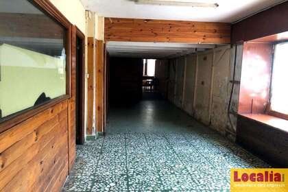 Commercial premise for sale in Torrelavega, Cantabria. 