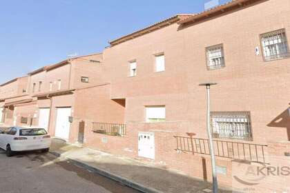 House for sale in Chozas de Canales, Toledo. 