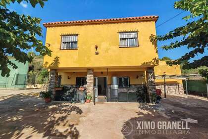 Townhouse for sale in Vall d´Uixó (la), Castellón. 