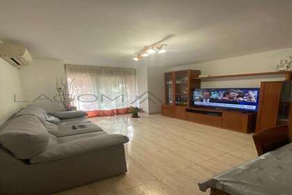 Flat for sale in Lleida, Lérida (Lleida). 