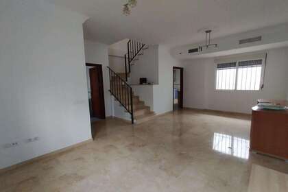 Дом Продажа в Sanlúcar la Mayor, Aljarafe, Sevilla. 