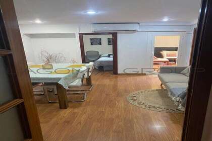 Flat for sale in Barcelona. 