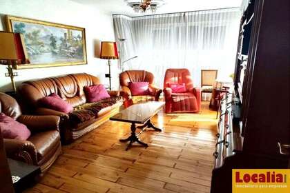 Flat for sale in Palencia. 