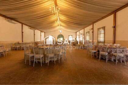 Obchodní prostory na prodej v Chiclana de la Frontera, Cádiz. 