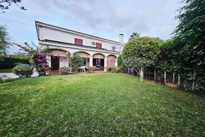 House for sale in Sevilla. 