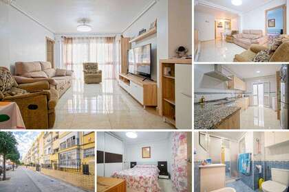 Flat for sale in Sevilla. 