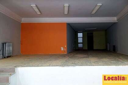 Commercial premise for sale in Palencia. 
