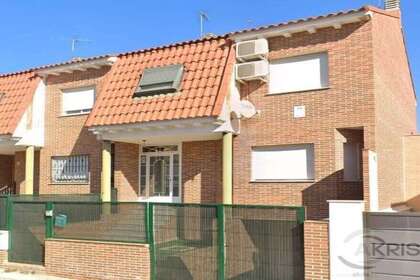 Cluster house for sale in Cubas de la Sagra, Madrid. 