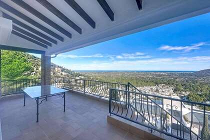 Domy na prodej v Pedreguer, Alicante. 