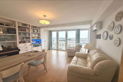 Flat for sale in Sevilla. 