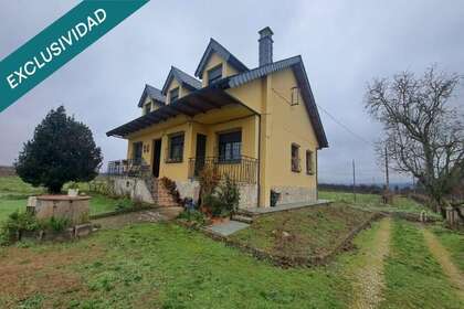 Haus zu verkaufen in Carracedelo, León. 