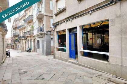 Commercial premise for sale in Vigo, Pontevedra. 
