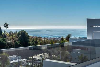 Byty na prodej v Estepona, Málaga. 