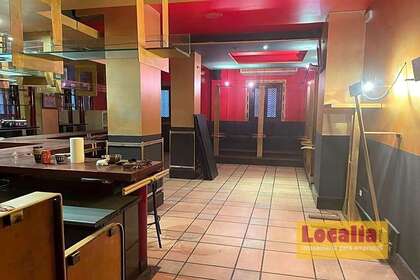 Obchodní prostory na prodej v Torrelavega, Cantabria. 