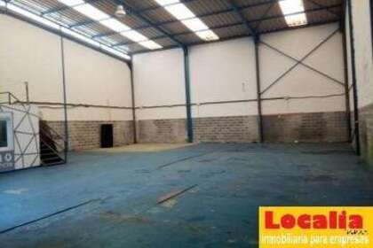 Warehouse in Cartes, Cantabria. 